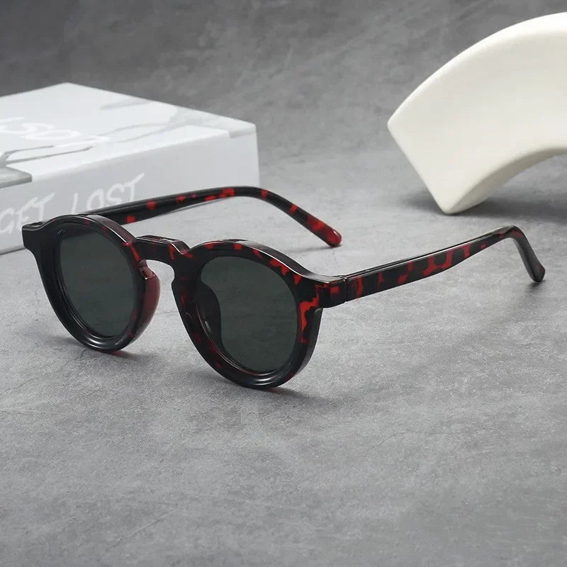 TRIESTE II | Oval Sunglasses