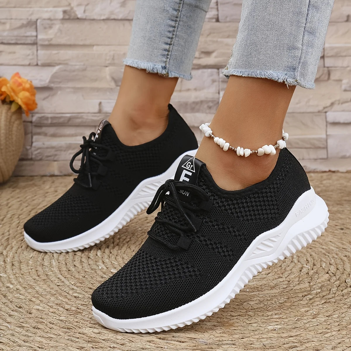 Solea Knit Sneaker